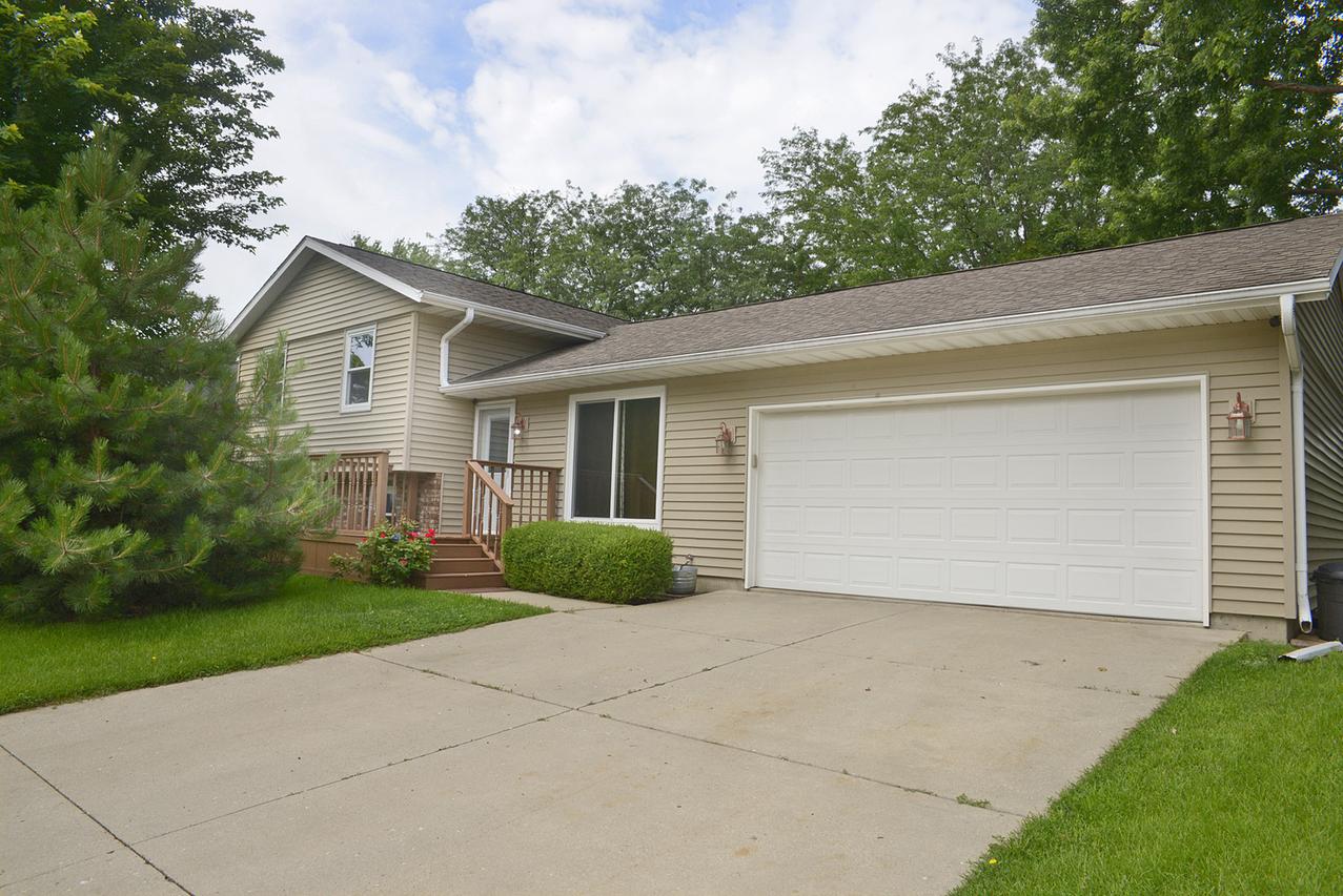 1405 Dakota Dr., Ottawa, IL 61350