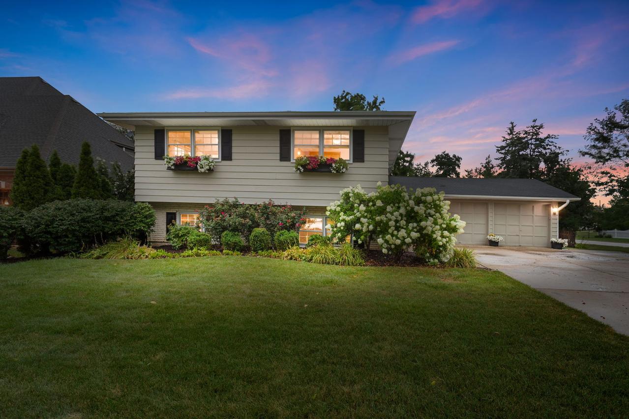 600 Sherman St., Downers Grove, IL 60515