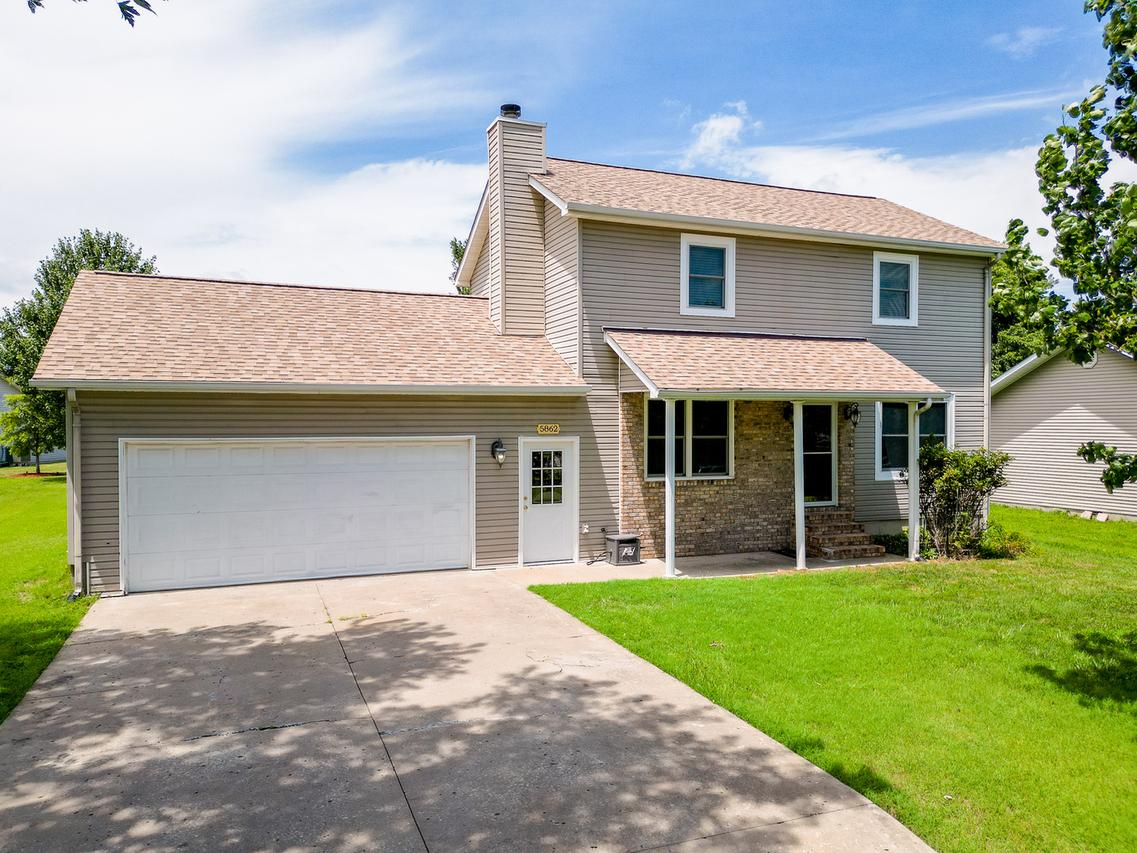 5862 Winterset Dr., Carterville, IL 62918