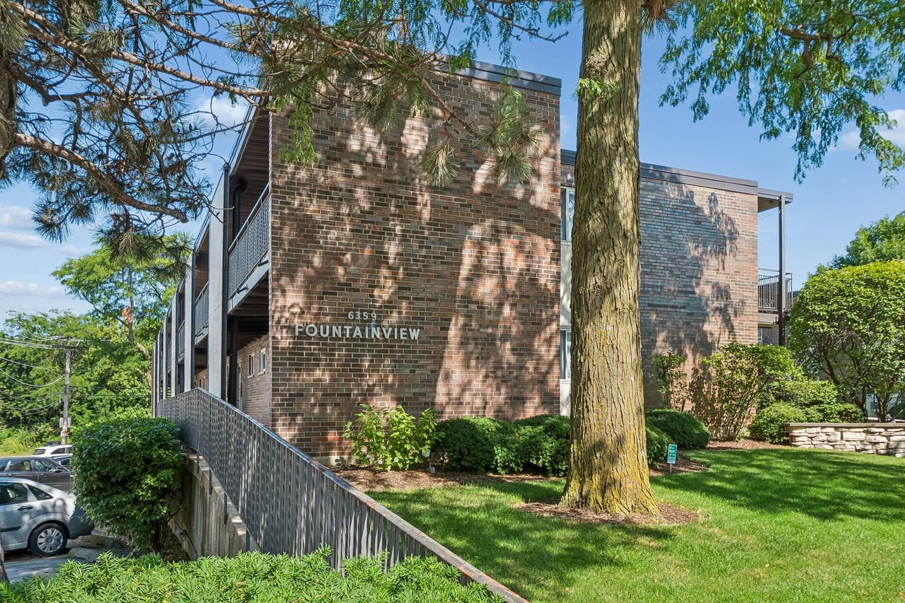 6359 N Ridge Ave. #206, Chicago, IL 60660