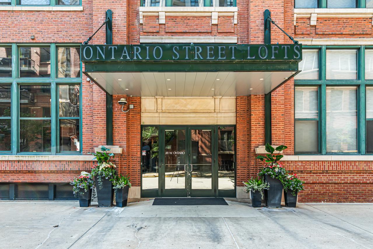 411 W Ontario St. #407, Chicago, IL 60654