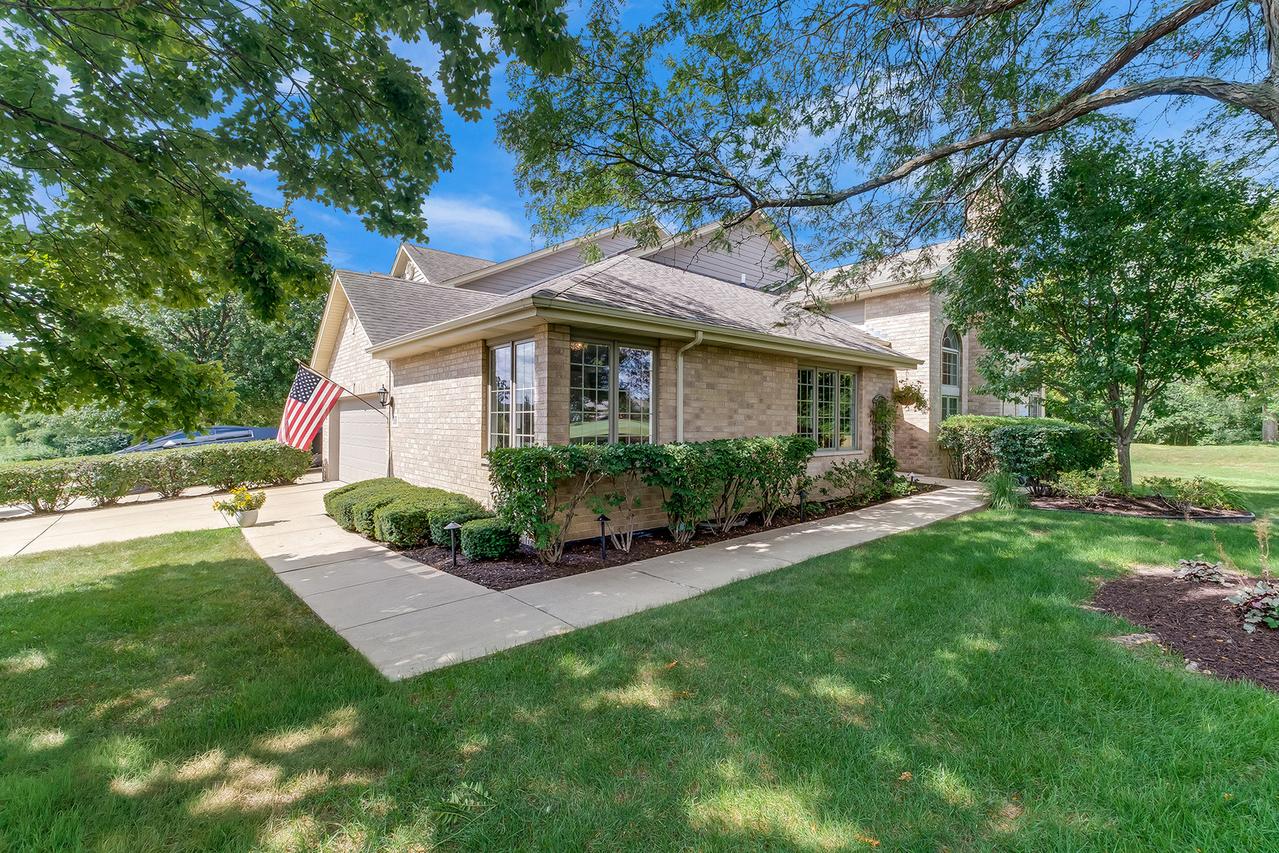 38 Lahinch Dr., Lemont, IL 60439