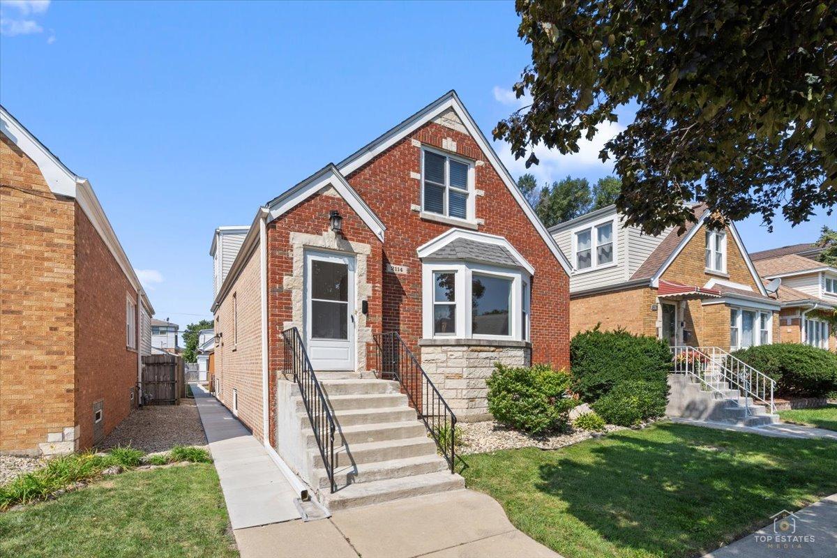 2114 N 74th Ave., Elmwood Park, IL 60707