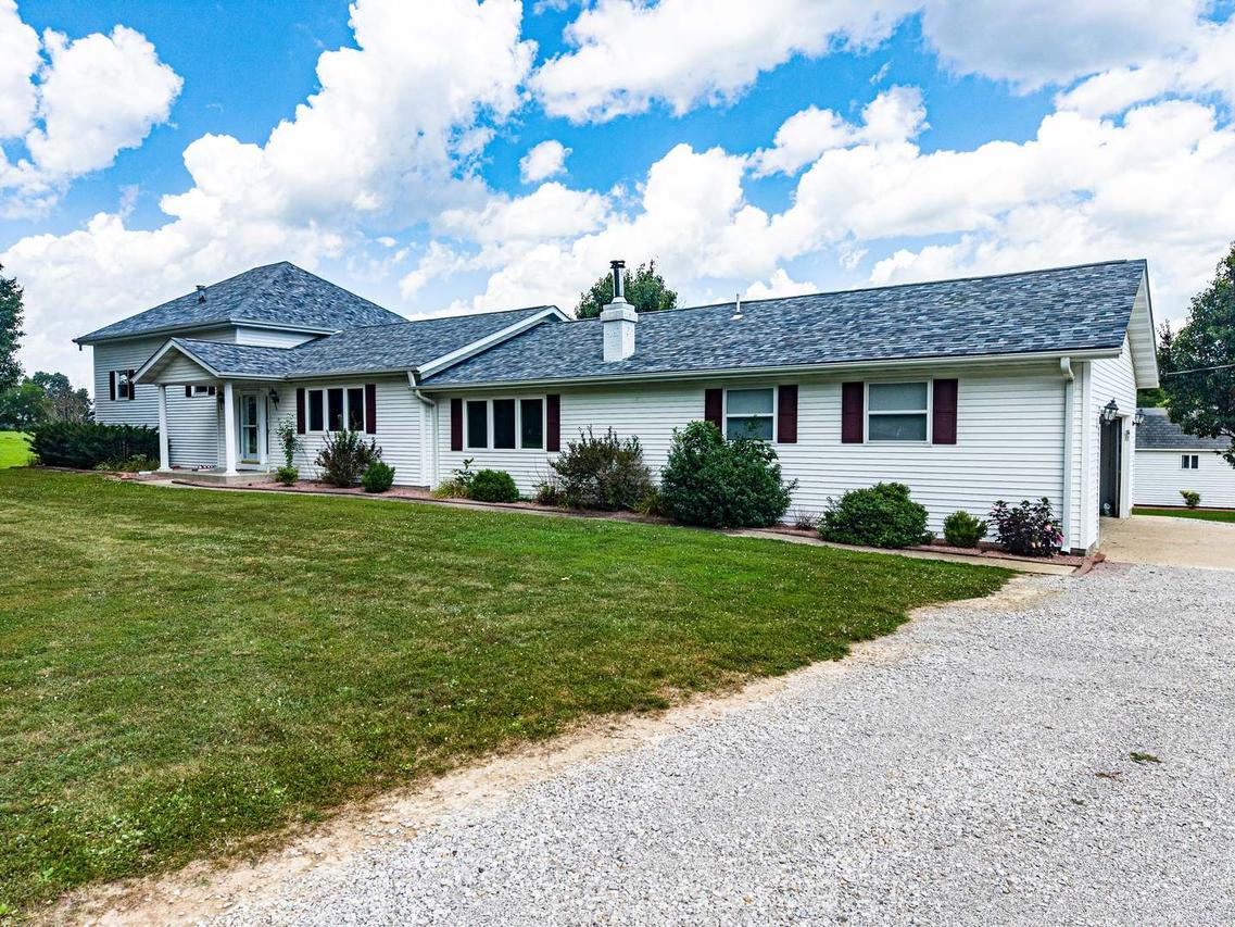 4022 Landmark Rd., Iuka, IL 62849