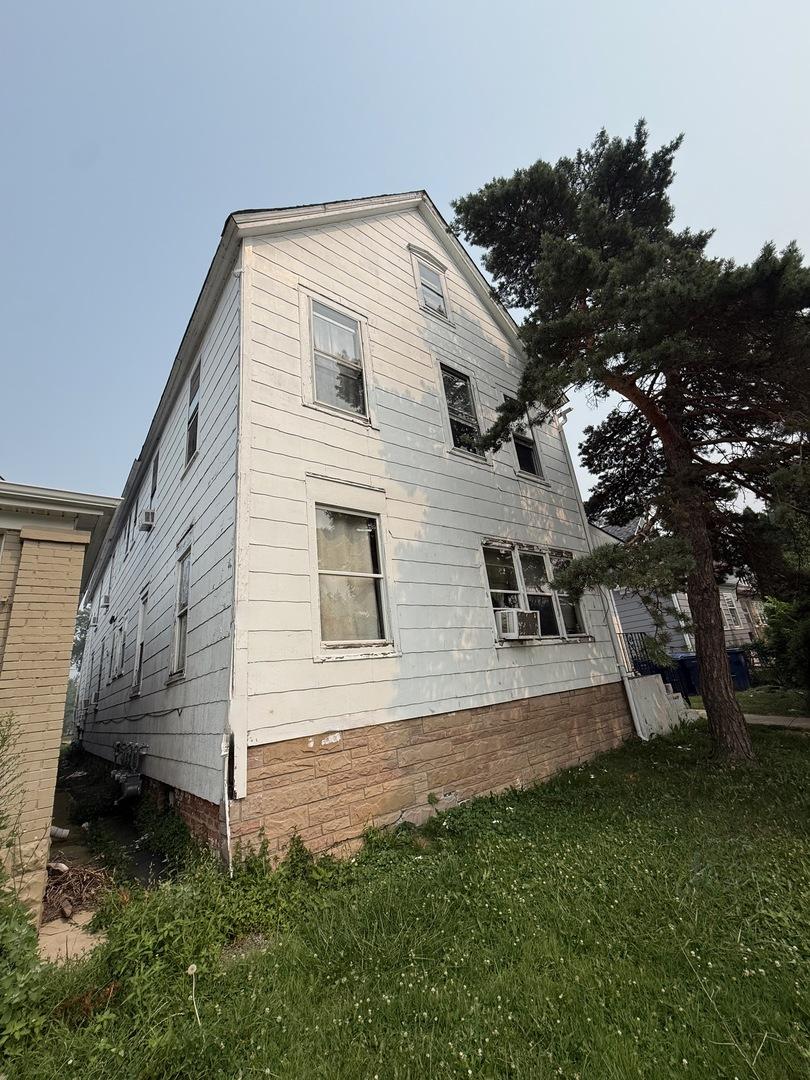 1309 Jackson St., North Chicago, IL 60064