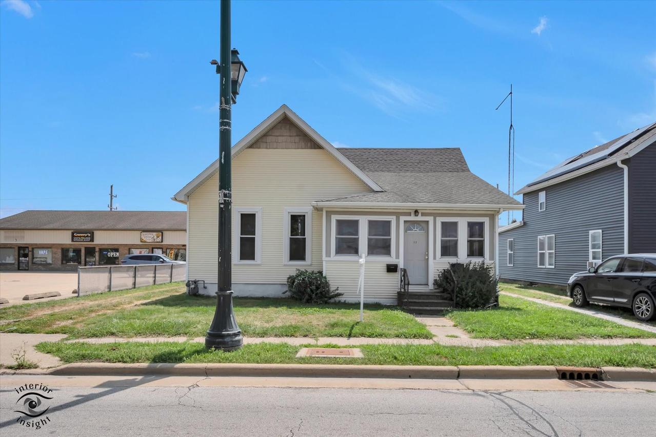 46 N Locust St., Manteno, IL 60950