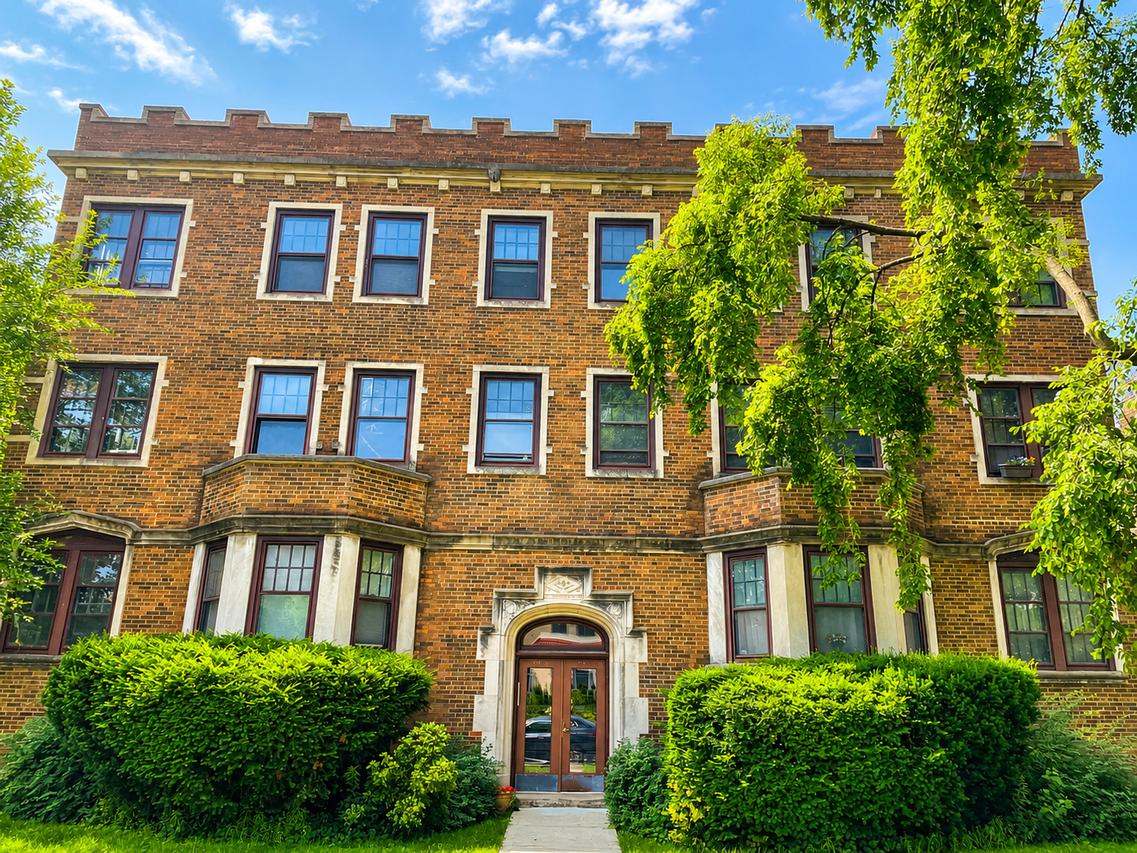 953 E Hyde Park Blvd. #3, Chicago, IL 60615