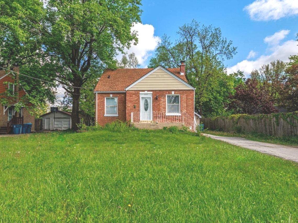389 W 12th St., Chicago Heights, IL 60411
