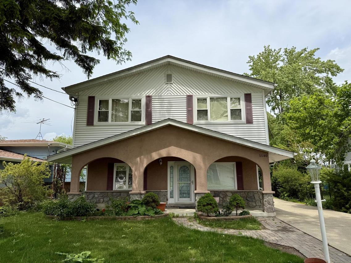 1140 S Van Buren Ave., Des Plaines, IL 60018