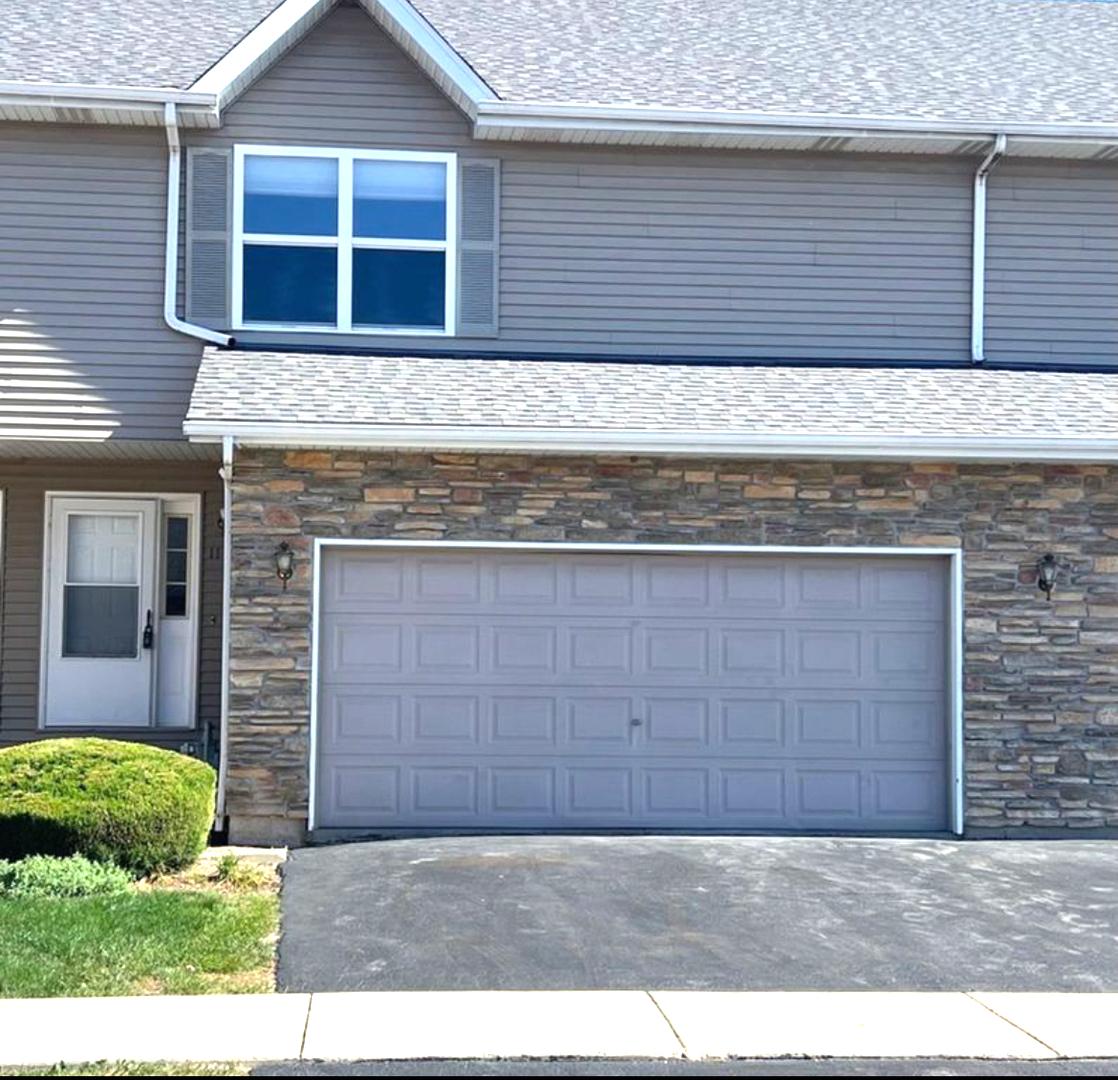 1172 Rose Dr., Sycamore, IL 60178