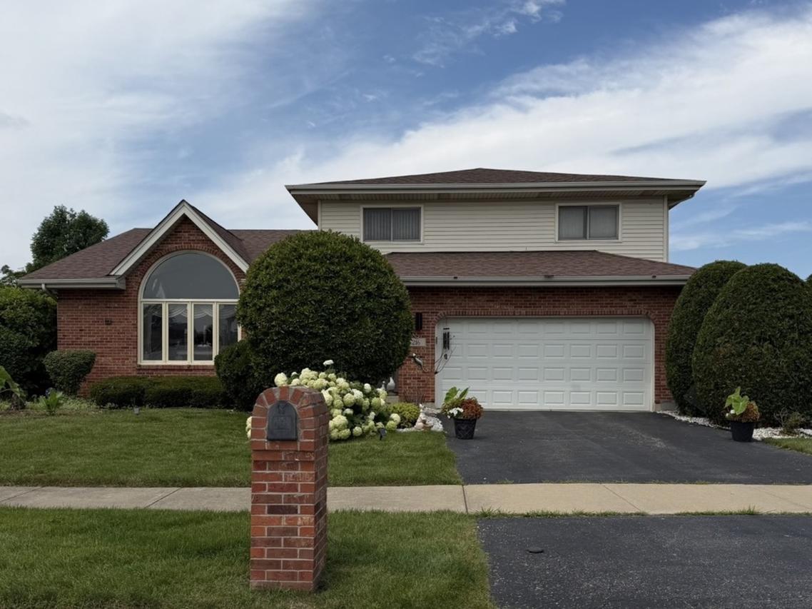 216 Highland Rd., Matteson, IL 60443