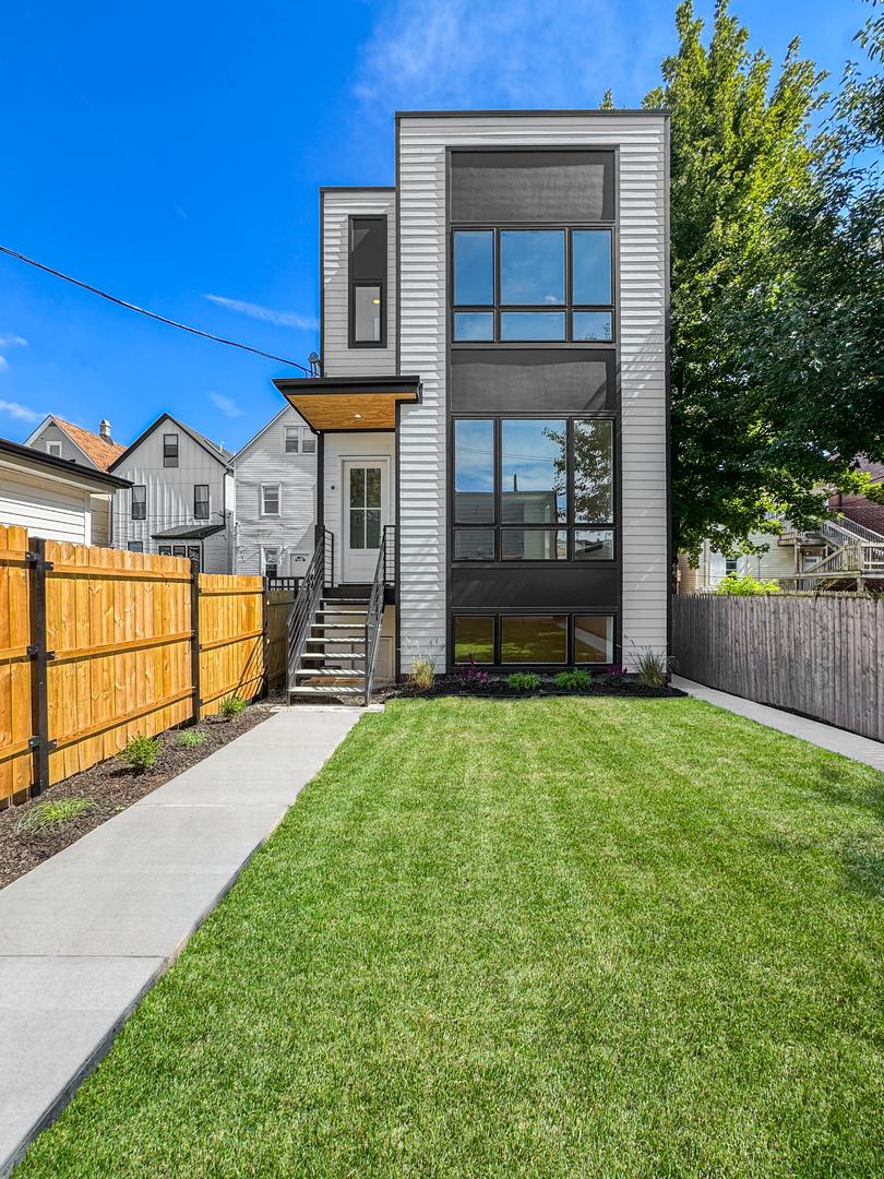 1728 N Sawyer Ave. #Rear, Chicago, IL 60647