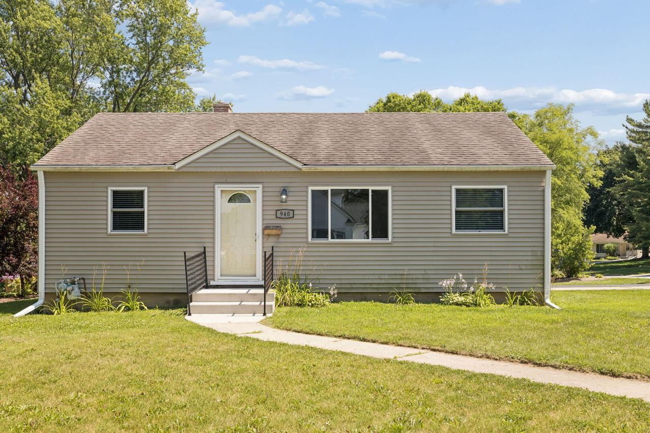 940 Mckinley Ct., Lockport, IL 60441