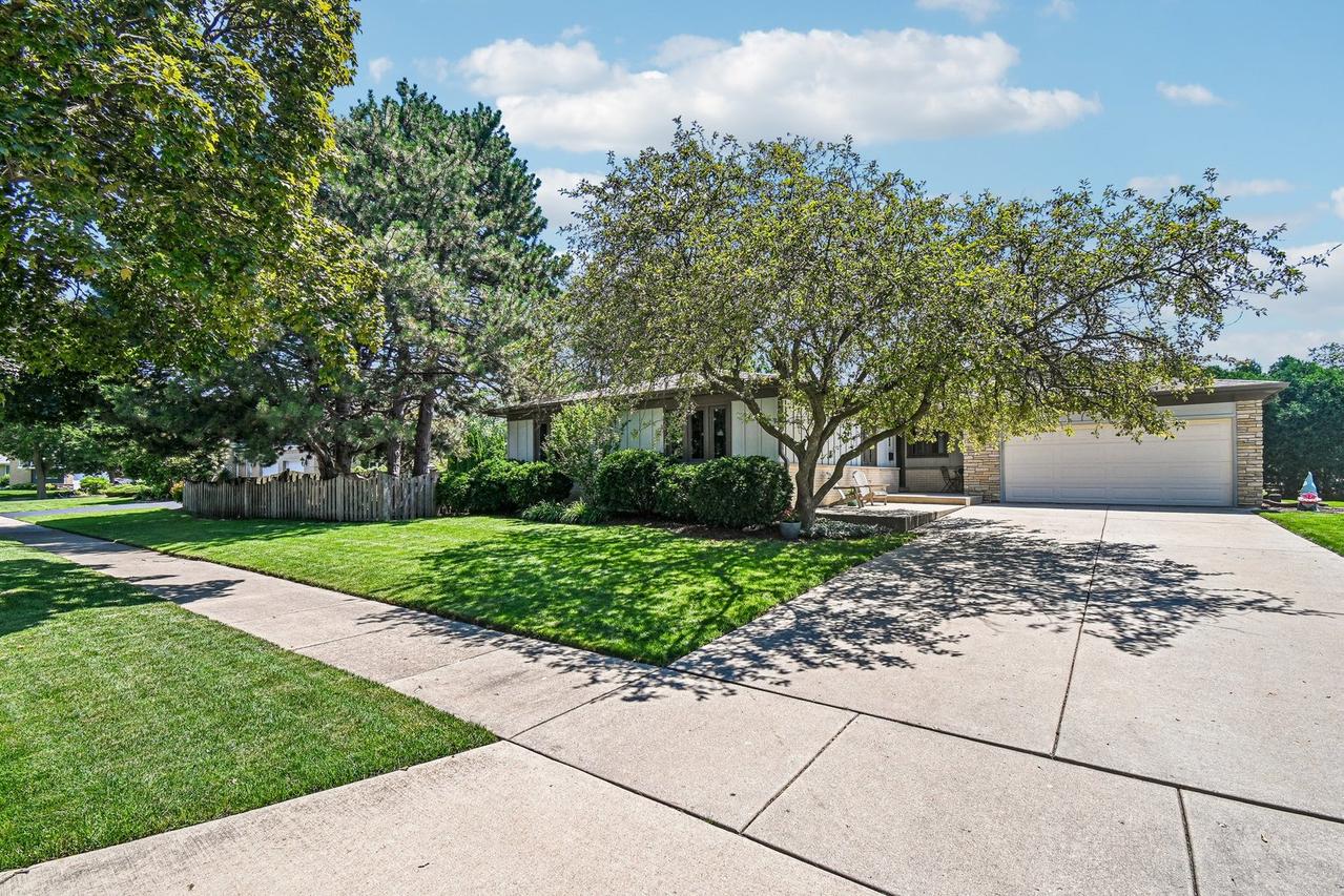 815 S Salem Ave., Arlington Heights, IL 60005