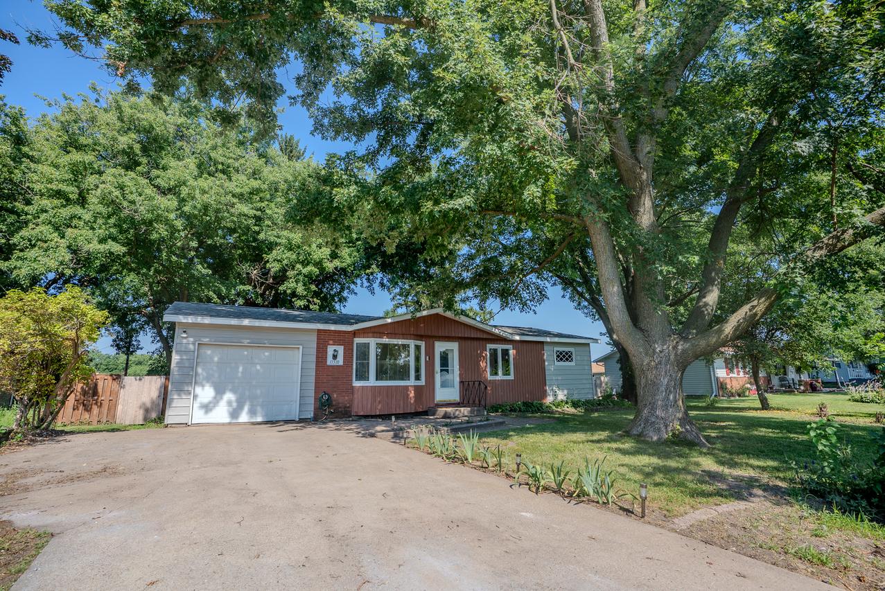 11510 15th Street Ct., Milan, IL 61264
