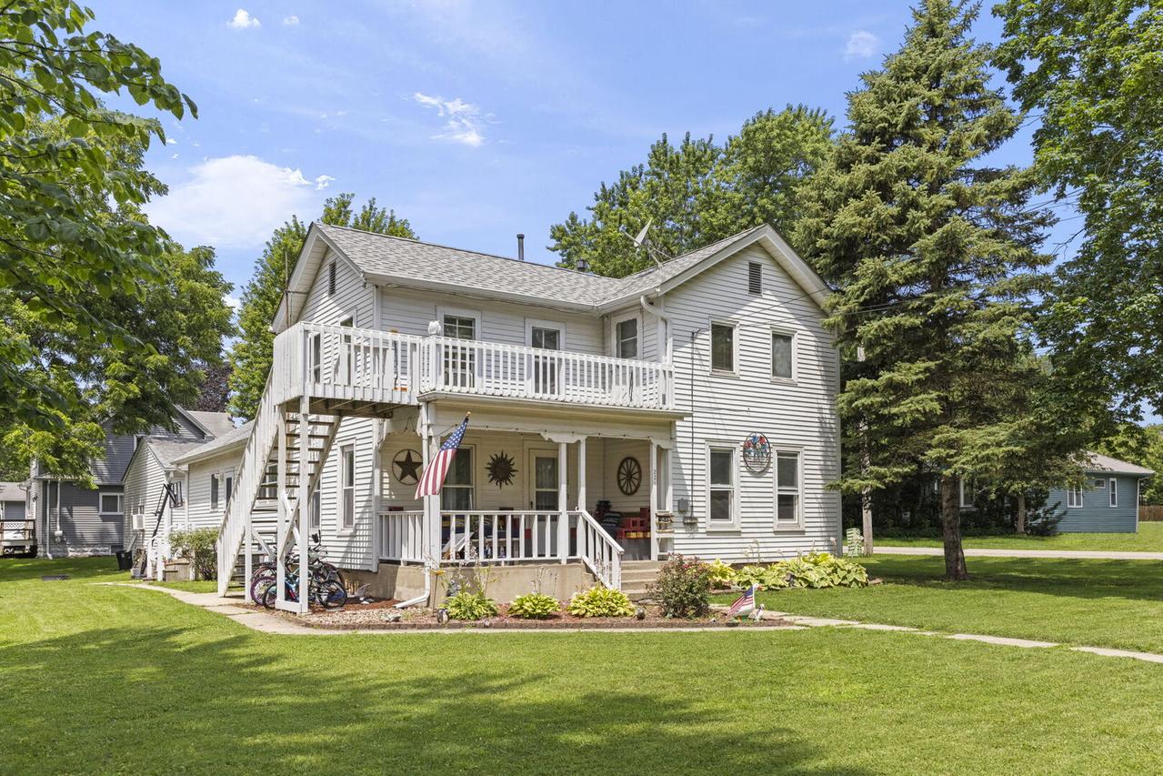 221 Castle St., Sandwich, IL 60548
