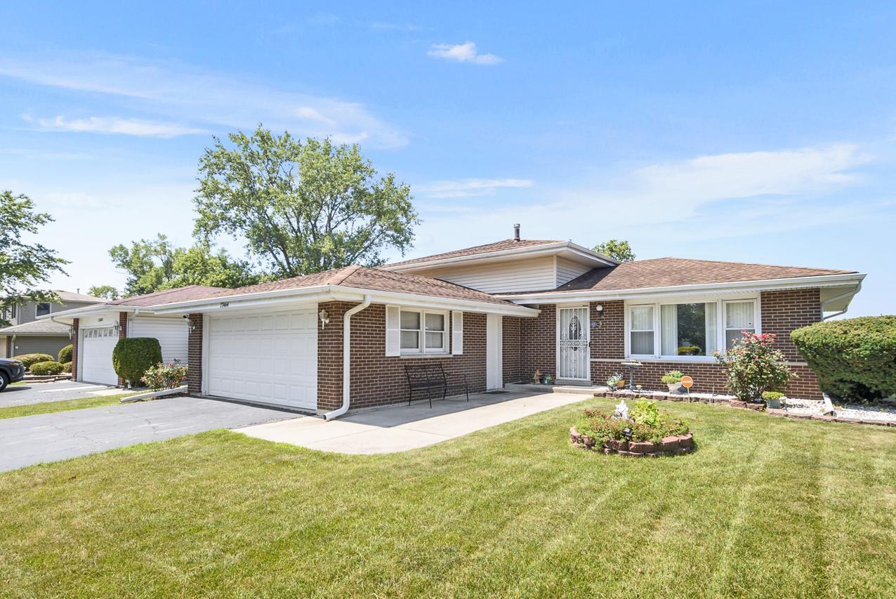 17464 Park Ln., Country Club Hills, IL 60478