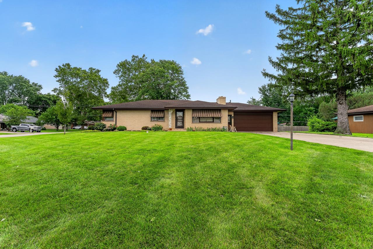 3300 Pinecrest Dr., Joliet, IL