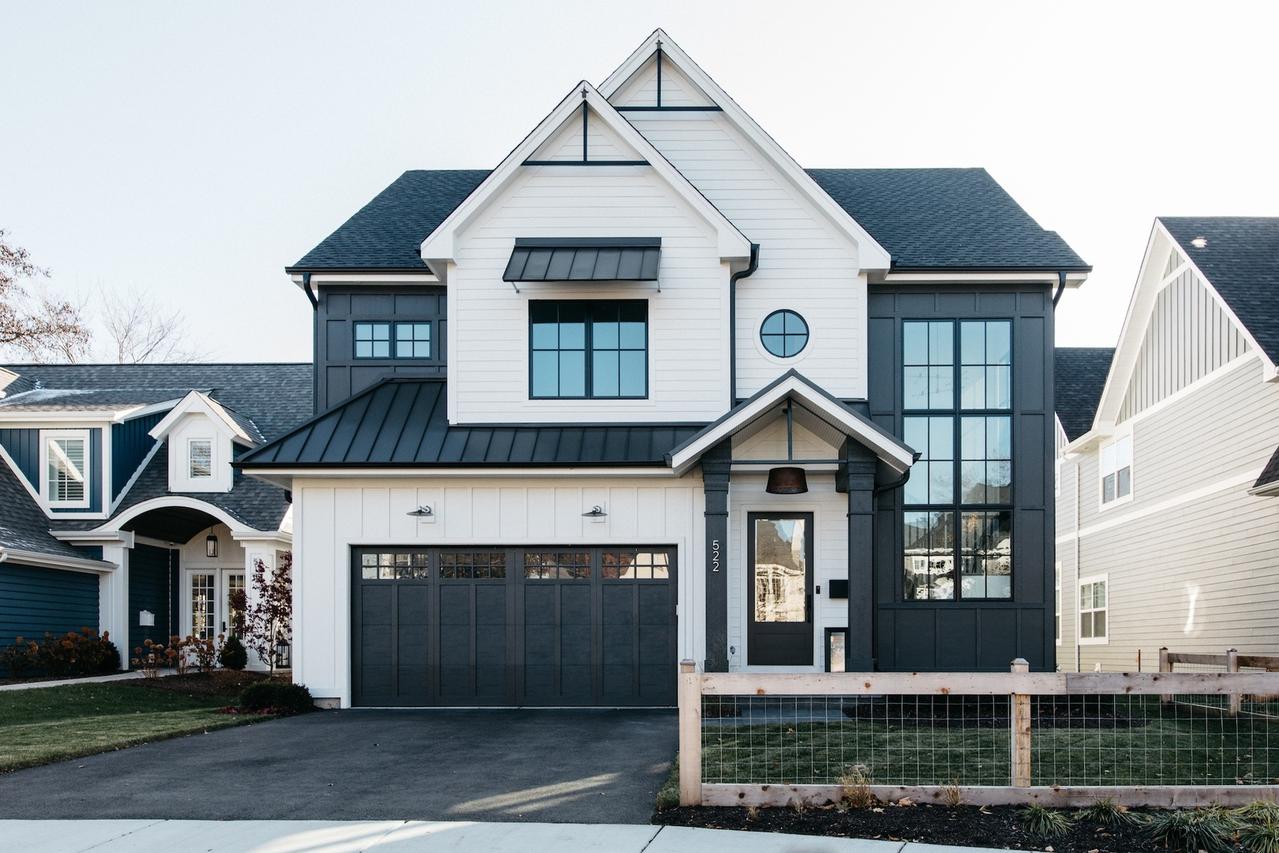 905 N Webster St., Naperville, IL 60563