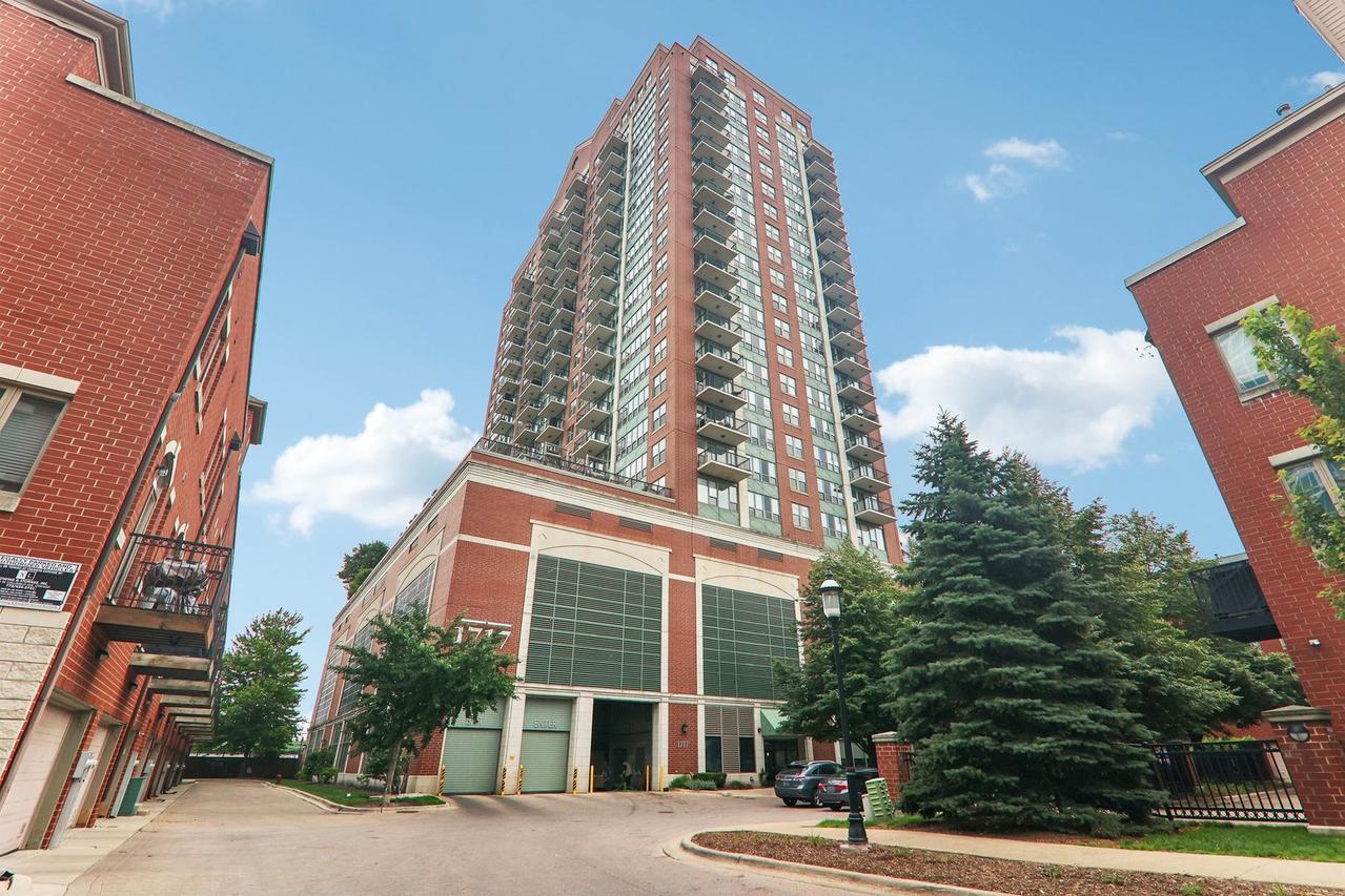 1717 S Prairie Ave. #1010, Chicago, IL 60616