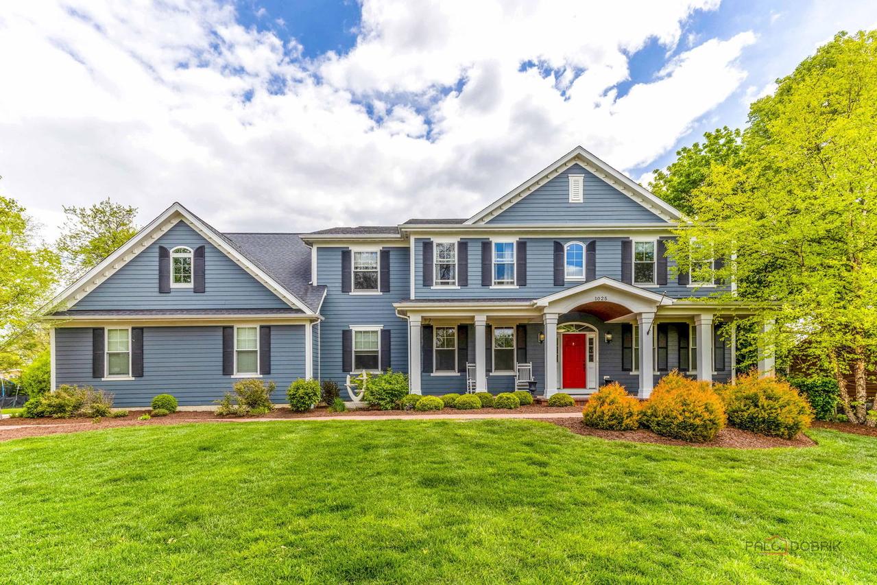 1025 S Vail Ave., Arlington Heights, IL 60005