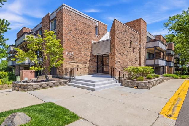 New Homes with Master Bedrooms on the 1st Floor That Attend Adlai Stevenson Elementary School: July 11th to July 17th