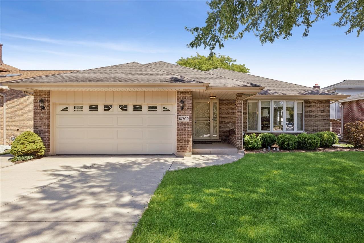 10709 S Washington St., Oak Lawn, IL 60453