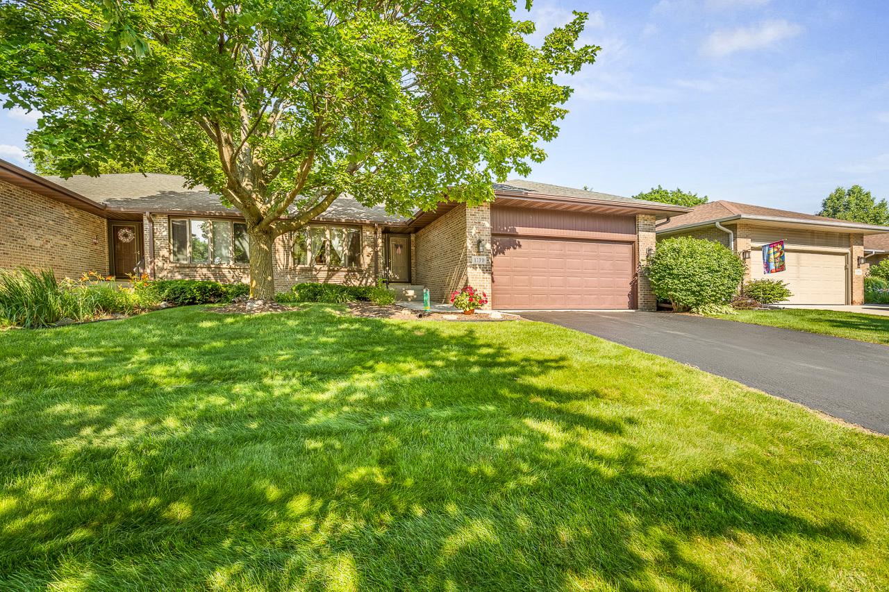 1130 Fox Chase Ln., Rockford, IL 61107