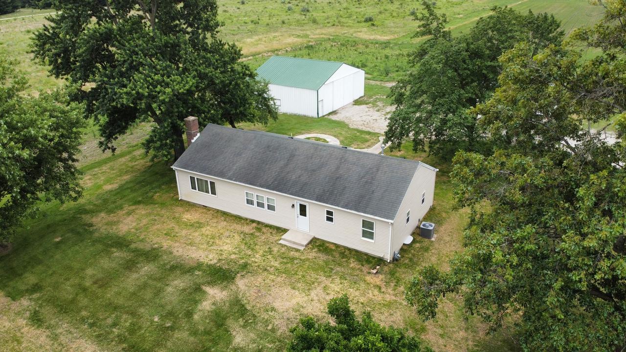 2489 E Us Highway 52 Hwy., Donovan, IL 60931