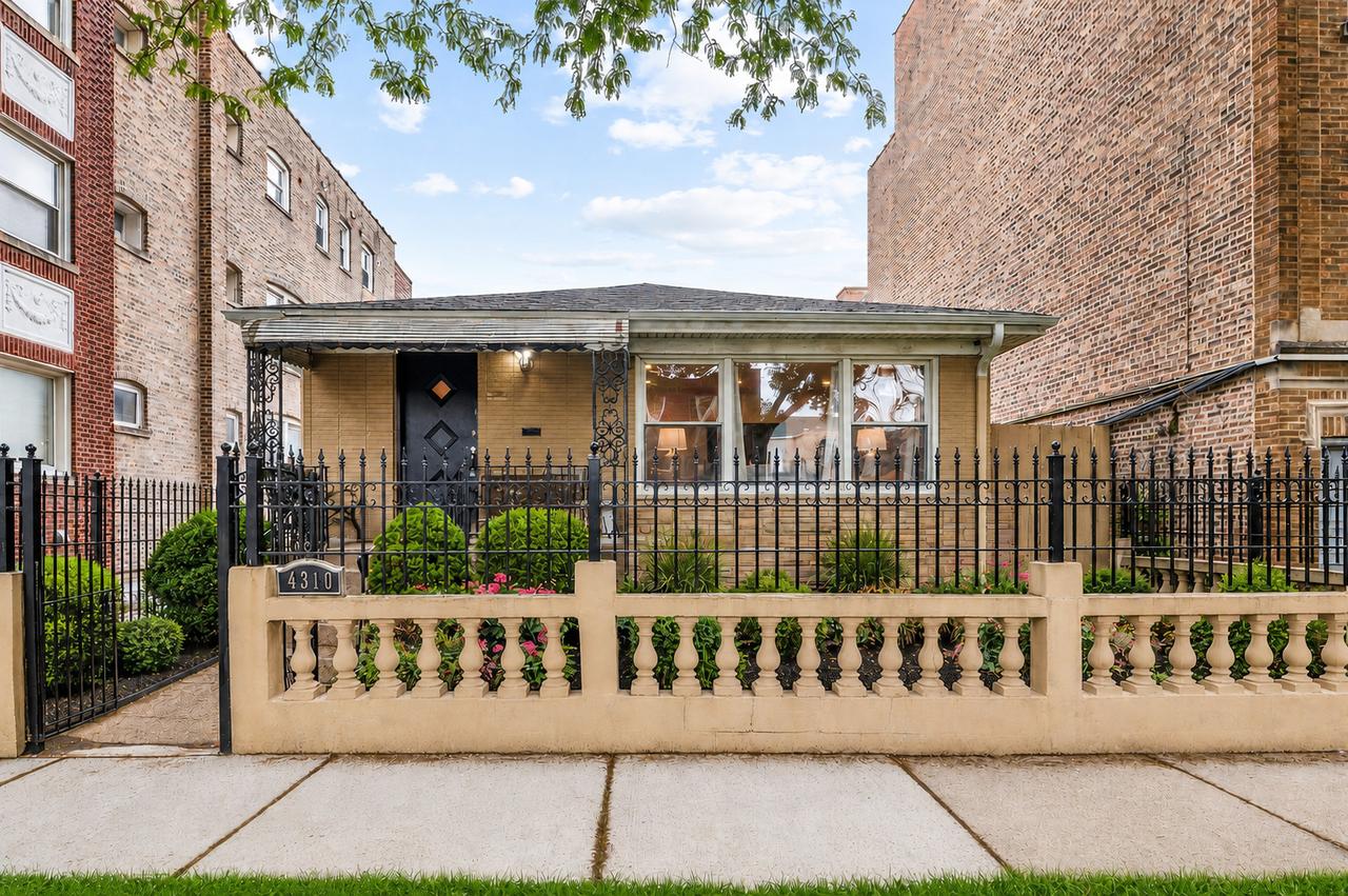 4310 W Shakespeare Ave., Chicago, IL 60639