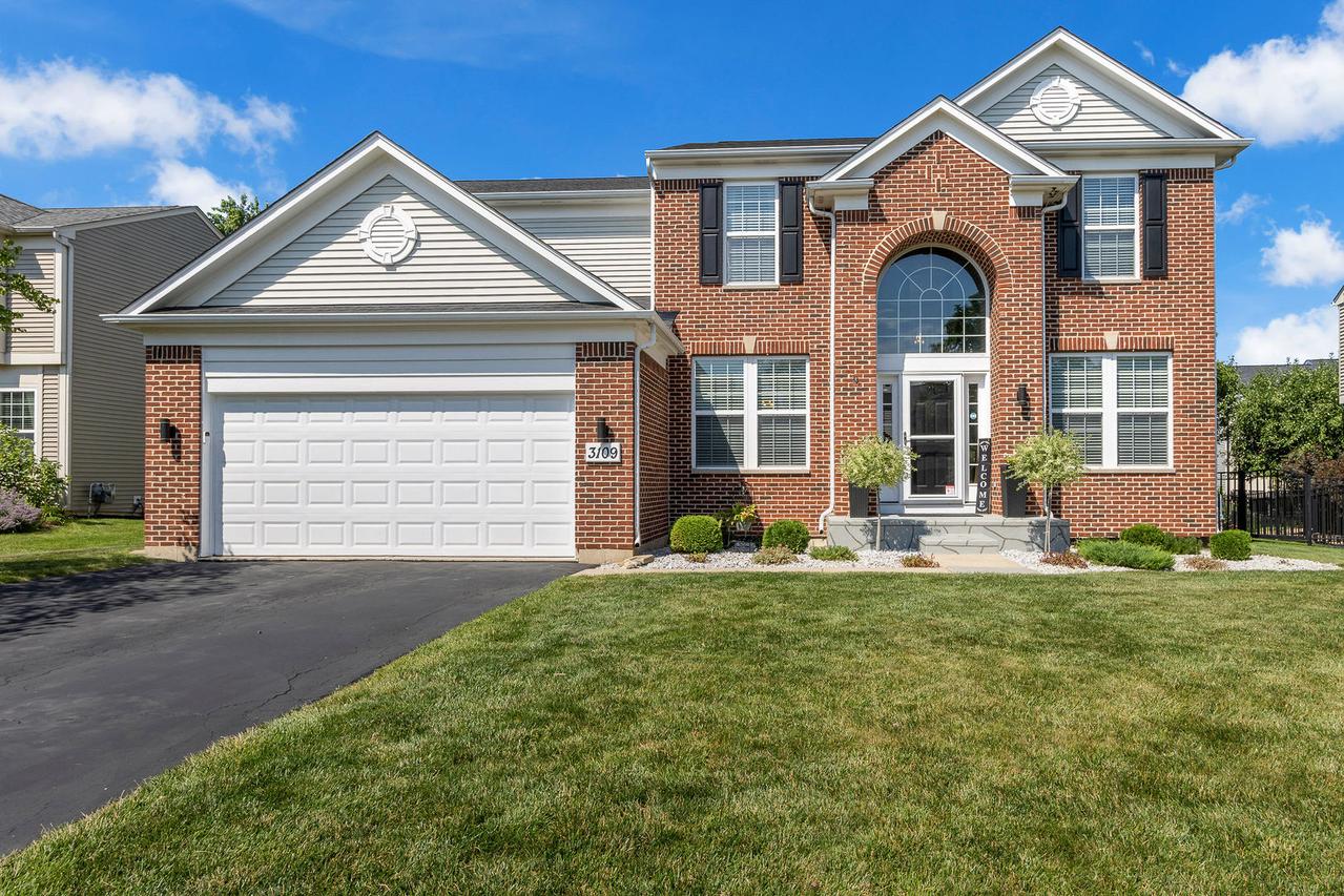 3109 Drury Ln., Carpentersville, IL 60110
