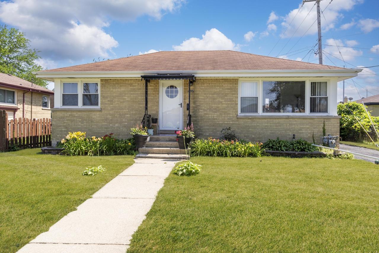 5937 Park Ave., Berkeley, IL 60163