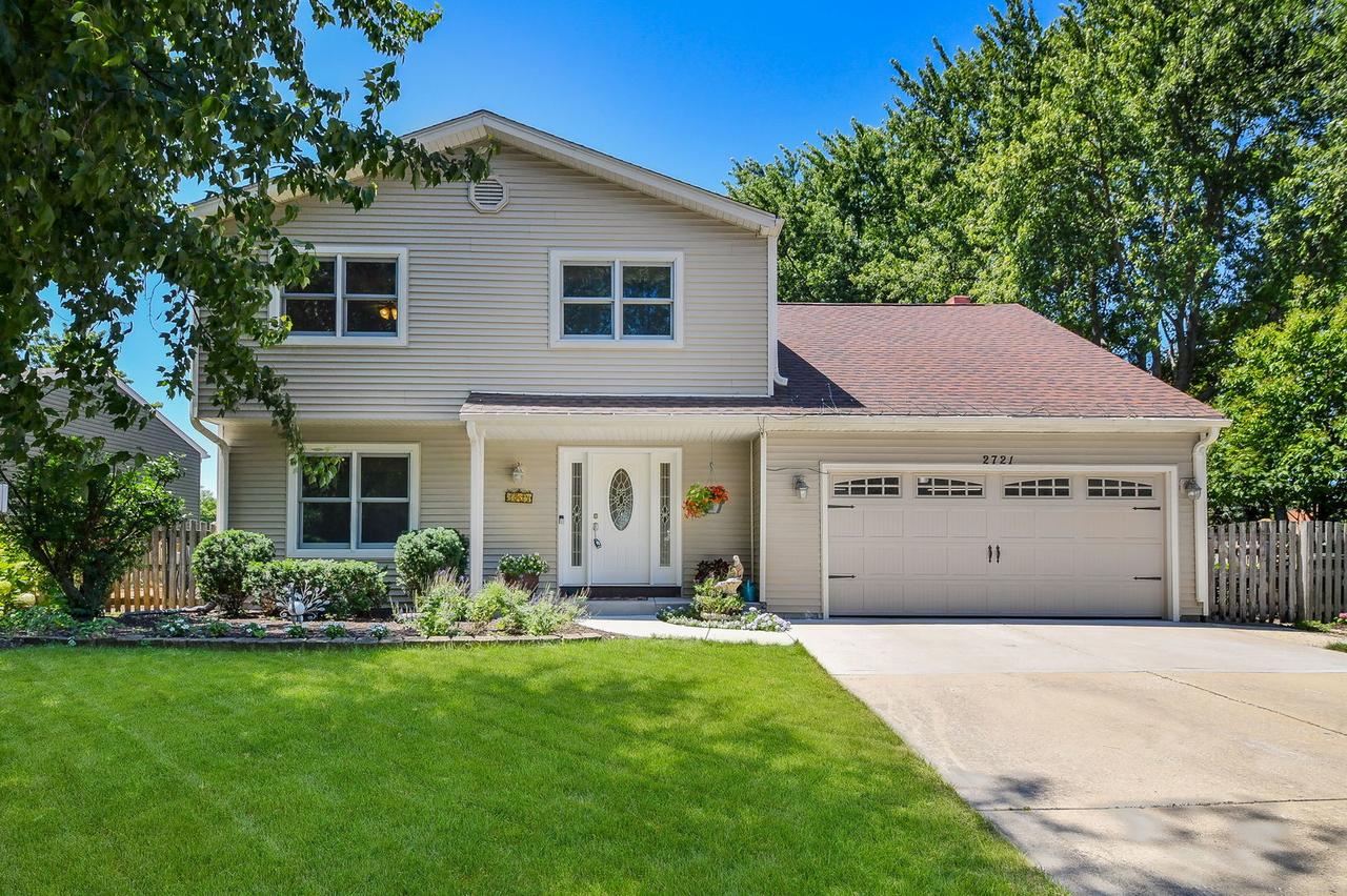 2721 Springdale Cir., Naperville, IL 60564