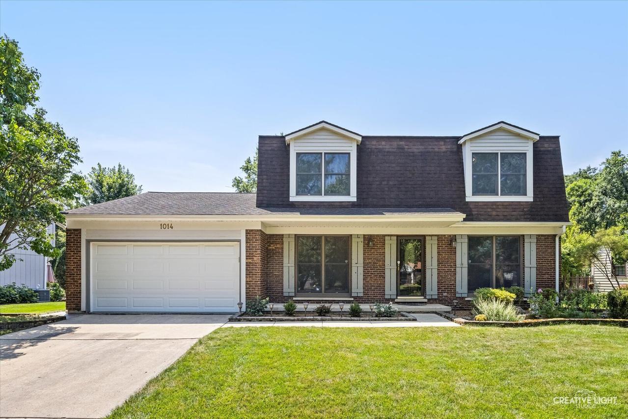 1014 Whirlaway Ave., Naperville, IL 60540