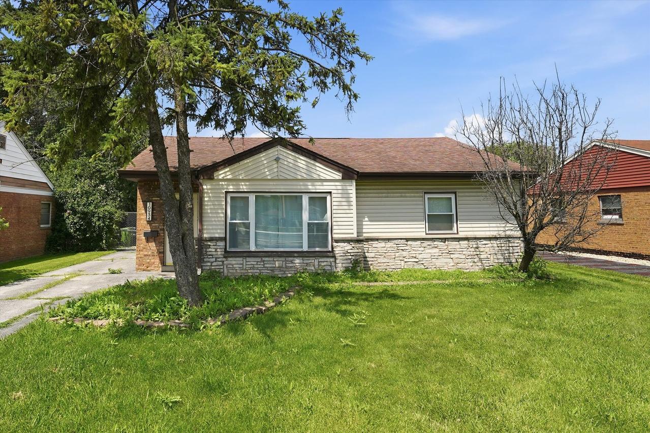 10934 S Pulaski Rd., Oak Lawn, IL 60453