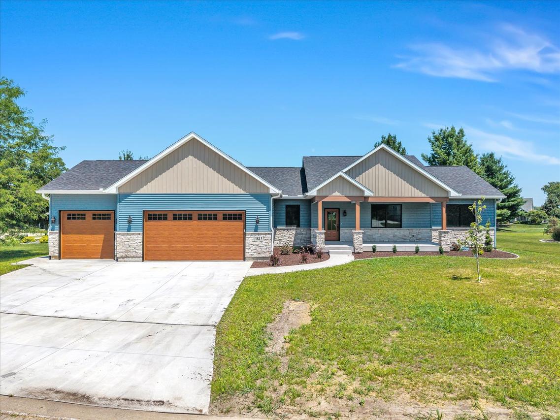 3813 Savanna Cir., Milan, IL 61264