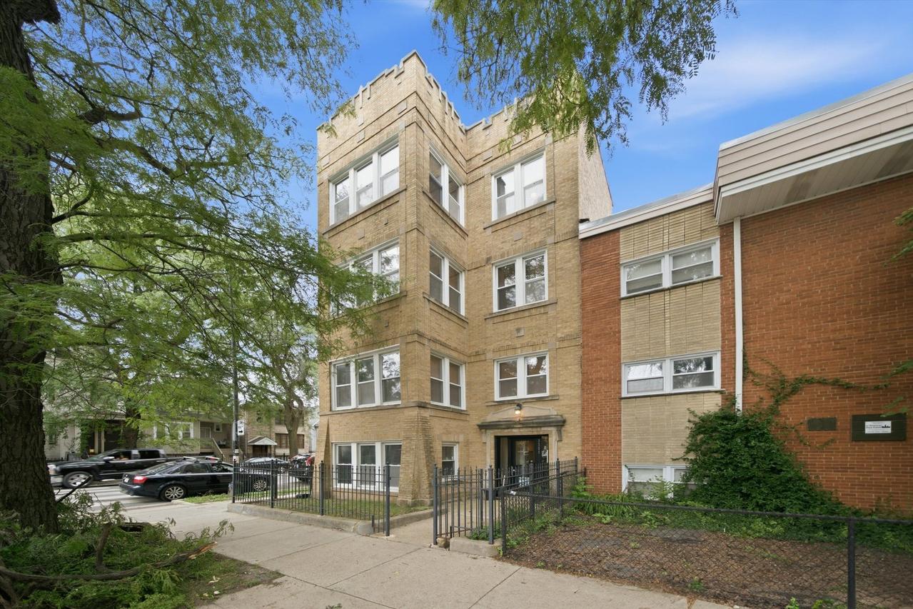 3358 W Hutchinson St. #3, Chicago, IL 60618