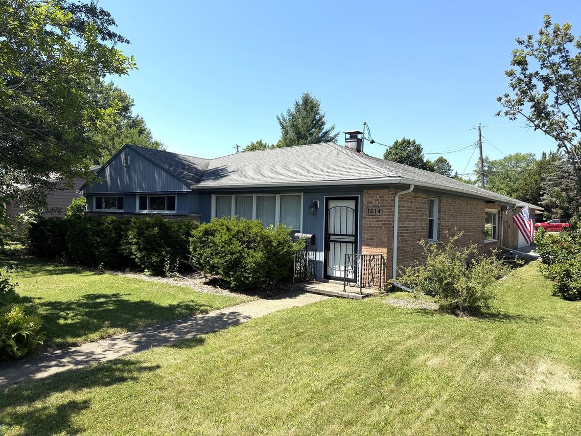 1614 Rebecca Dr., Rockford, IL 61107