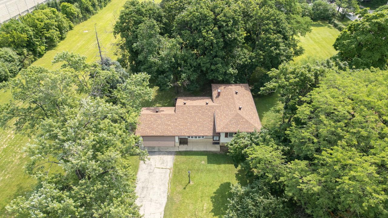 4415 Yender Ave., Lisle, IL 60532