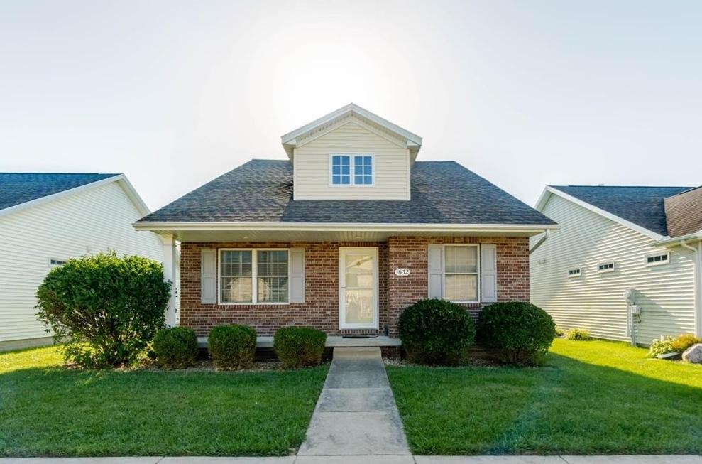 1632 Belclare Rd., Normal, IL 61761