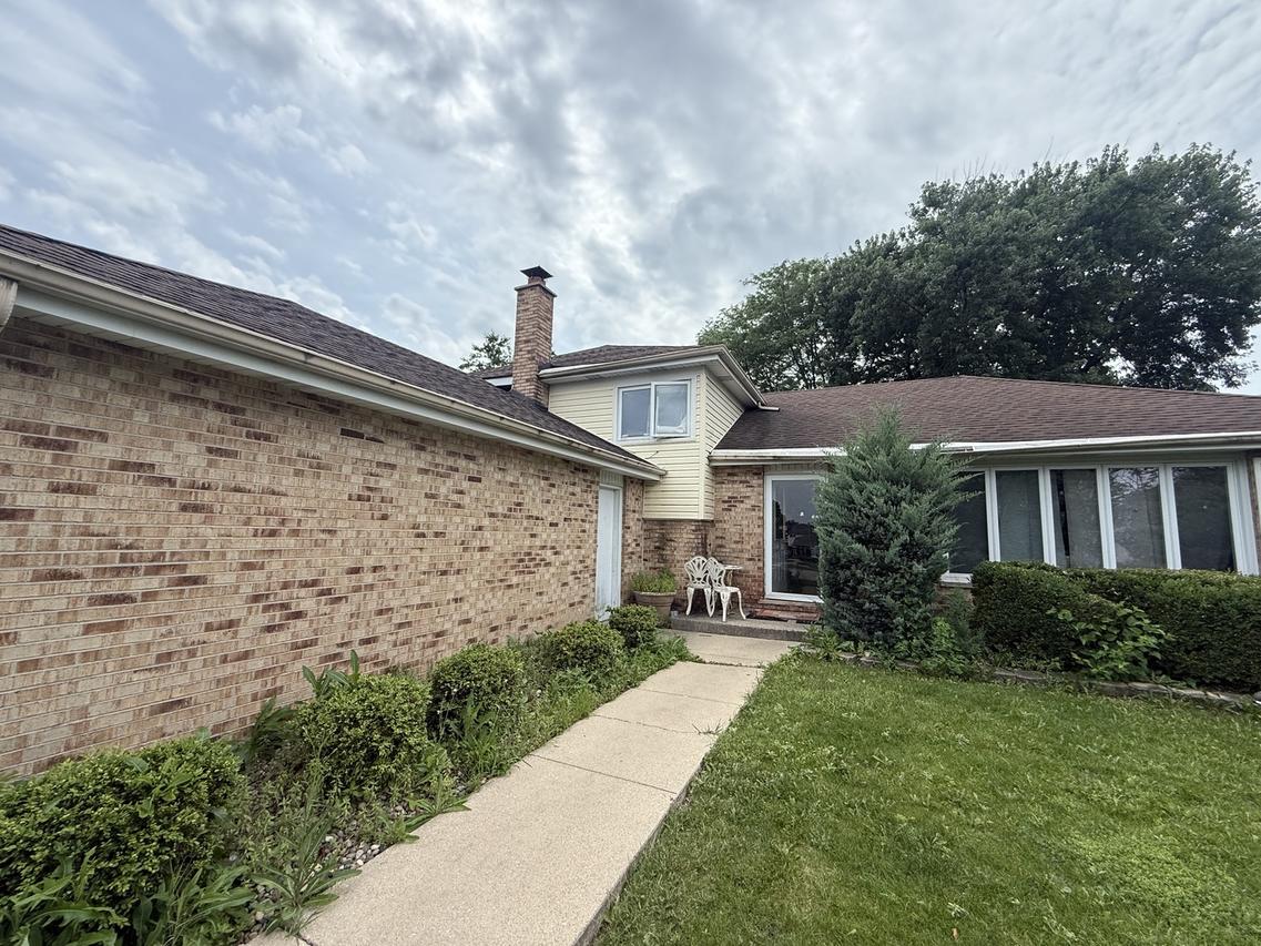 15226 Oxford Dr., Orland Park, IL 60462