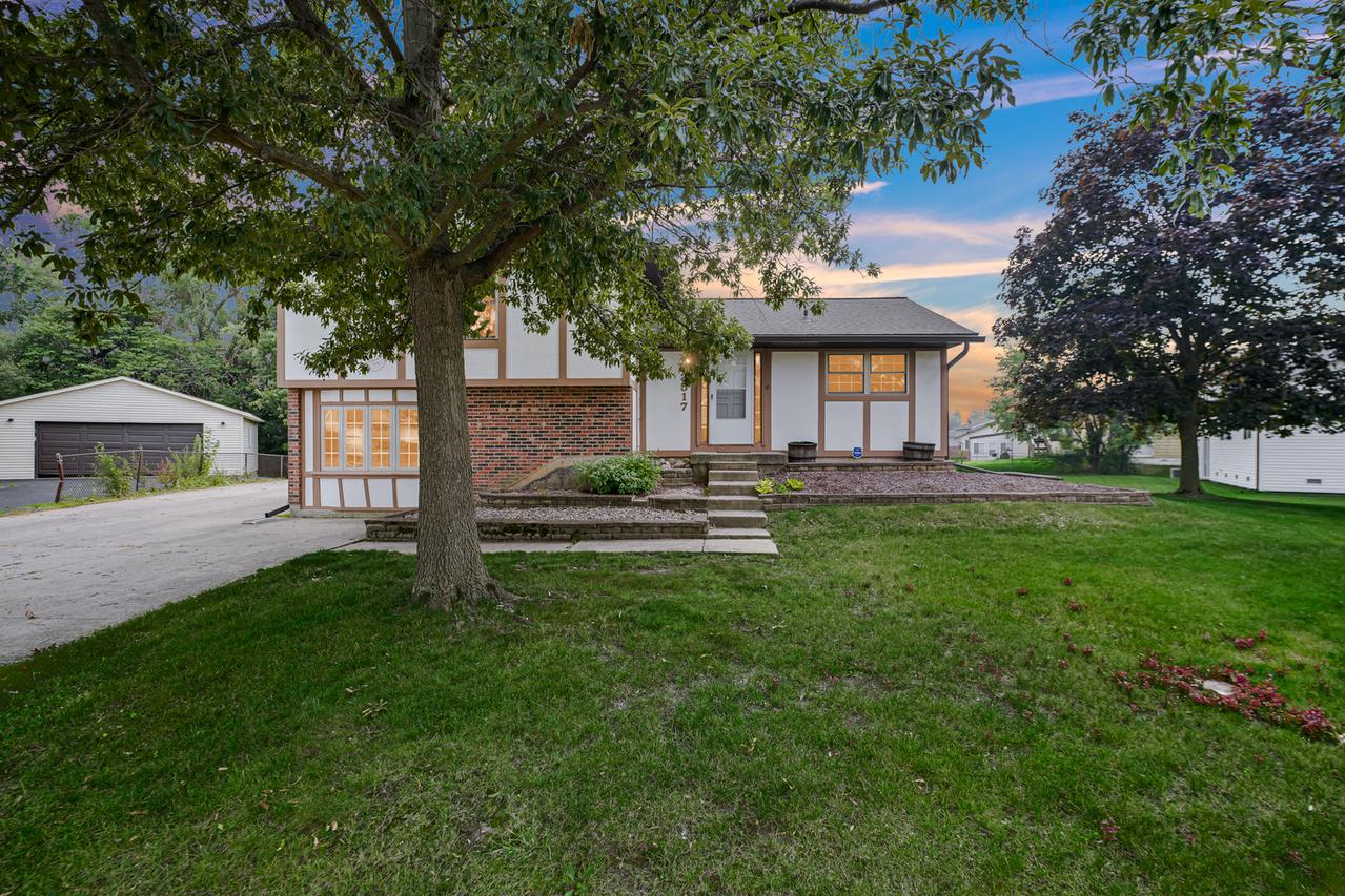 3517 Bordeaux Ct., Hazel Crest, IL 60429