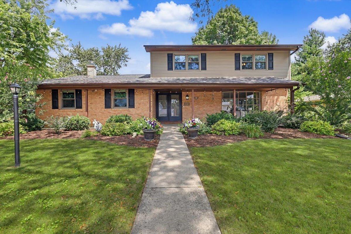 1018 Porter Ln., Normal, IL 61761