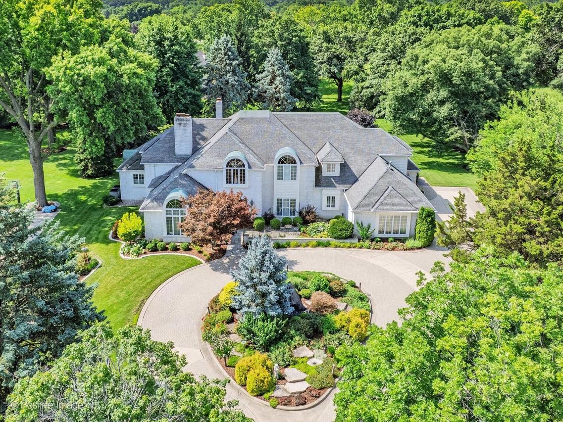 14 Olympia Ct., Oak Brook, IL 60523