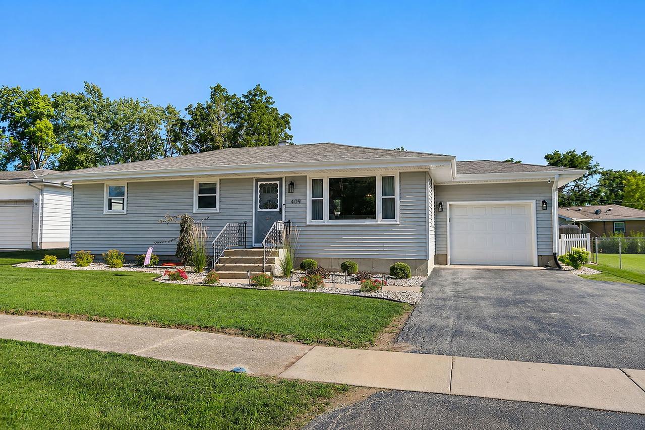 409 Glenwood Dr., Belvidere, IL 61008