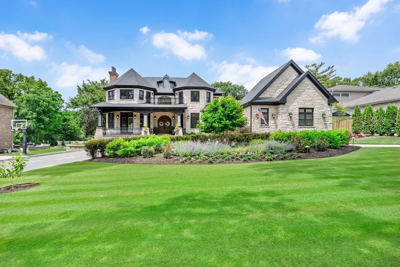 4050 Sterling Rd., Downers Grove, IL 60515