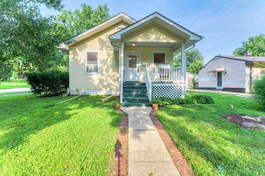 139 N Washington St., Westmont, IL 60559