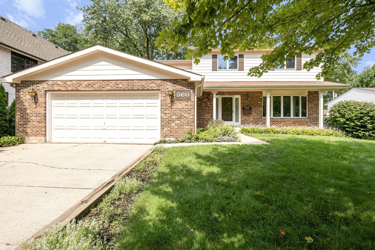 360 E Woodland Rd., Lake Bluff, IL 60044