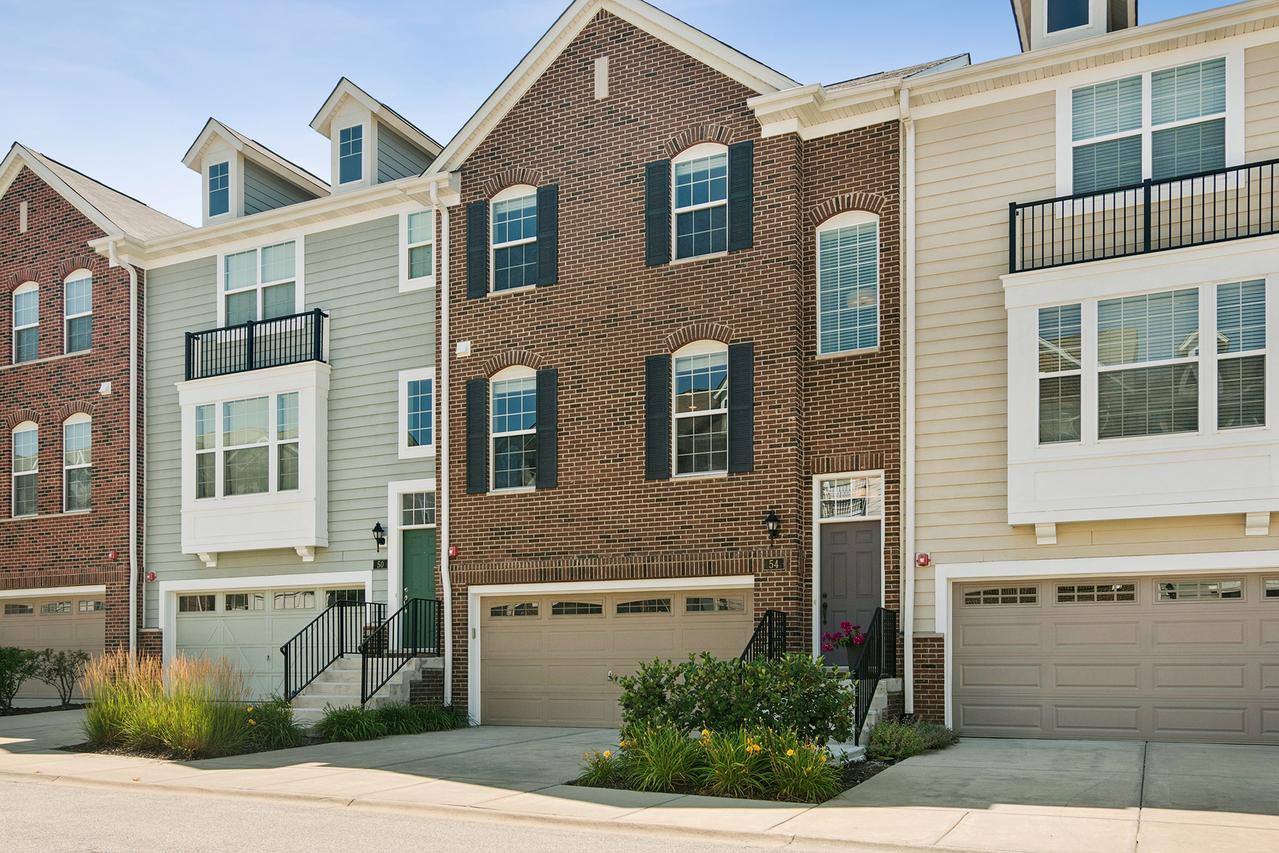 54 Marcel Ln., Schaumburg, IL 60194