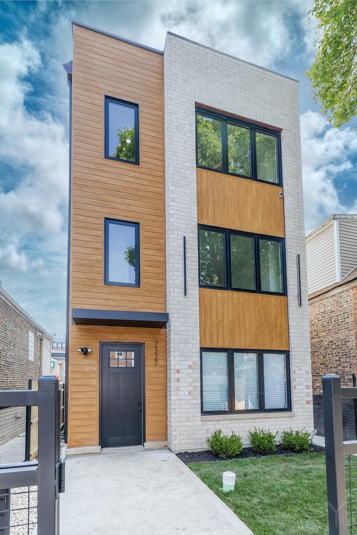 3041 W Flournoy St., Chicago, IL 60612